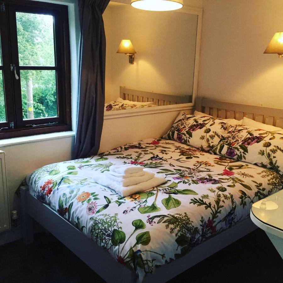ווסט מאלינג Cricketers Cottage B&B מראה חיצוני תמונה